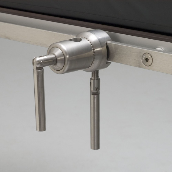 Clameau rotatif  pour table d'opération - Fixation sur rail par vis de serrage
