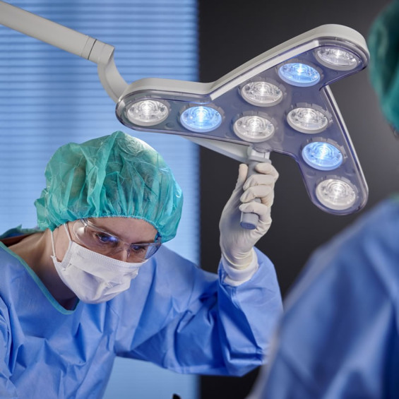 Lampe de petite chirurgie Derungs Triango 100